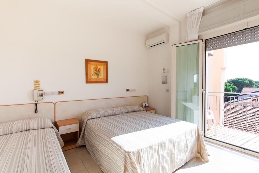 Hotel Gabry Cervia Zimmer foto